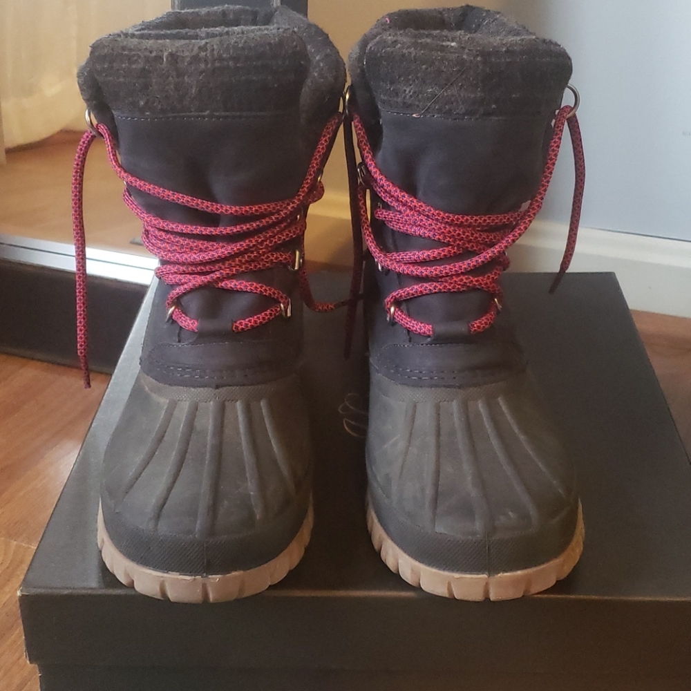 Perfect Winter Snow Boots in Navy